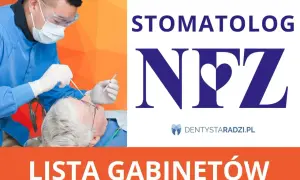 Stomatologia Lindleya NFZ: dentysta w białej masce i okularach bada pacjenta. Lista gabinetów.